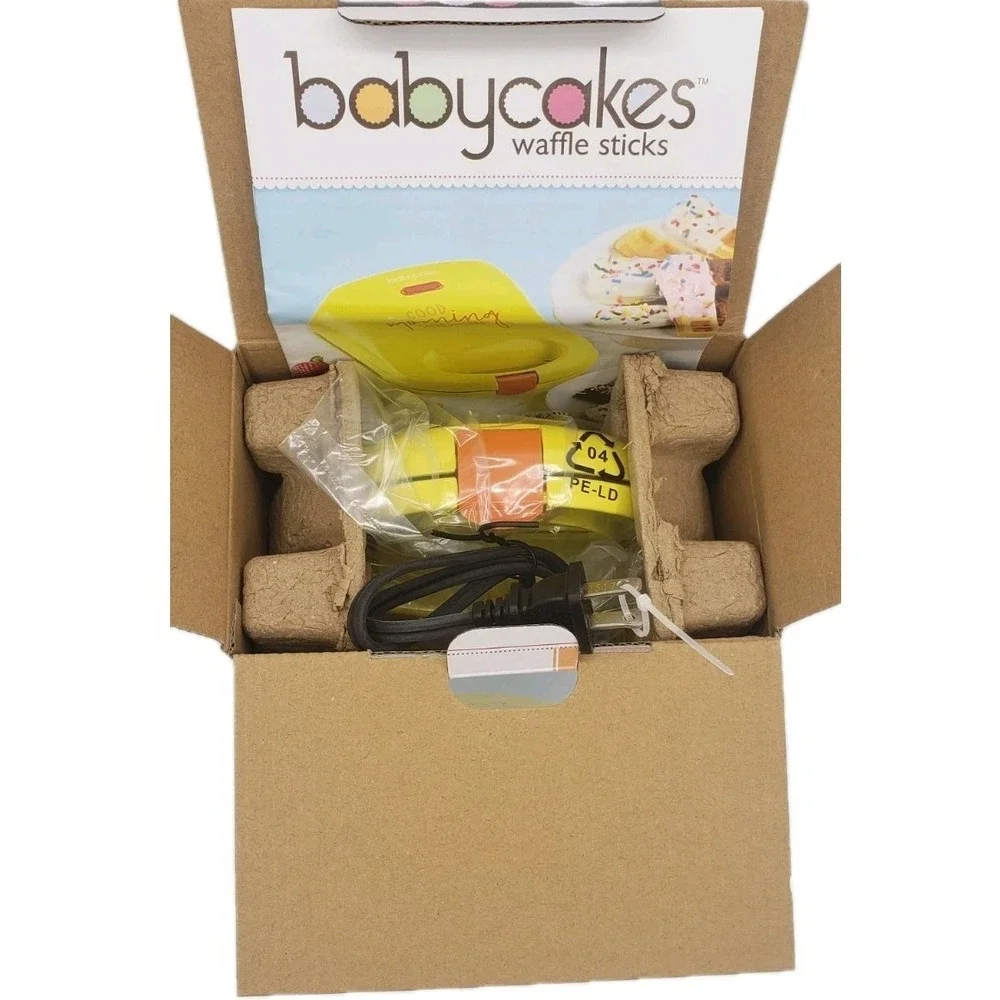Babycakes Mini's Waffle Maker Yellow Ceramic Coated Makes 4 WMM-401 Good Morning